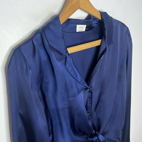 Wilfred Aritzia Blue Satin Cupro Tie-Front Collard Blouse Women's Size XXS - Picture 4 of 17
